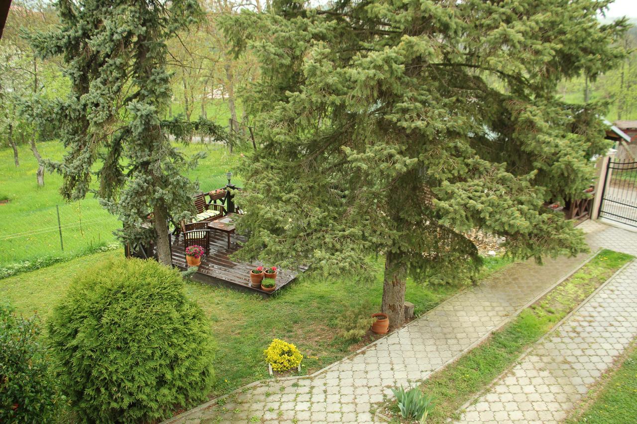 Rajski Vrt Vrdnik Exterior photo